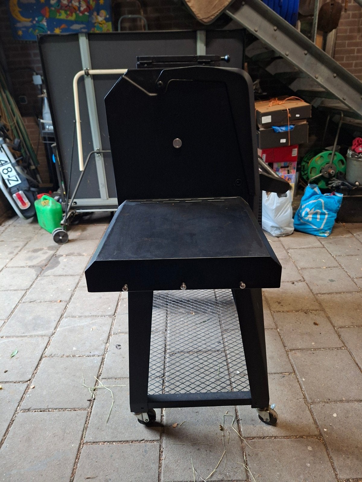 Masterbuilt Gravity Series 560 Digitale Houtskool Grill, Ophalen, Gebruikt, Masterbuilt