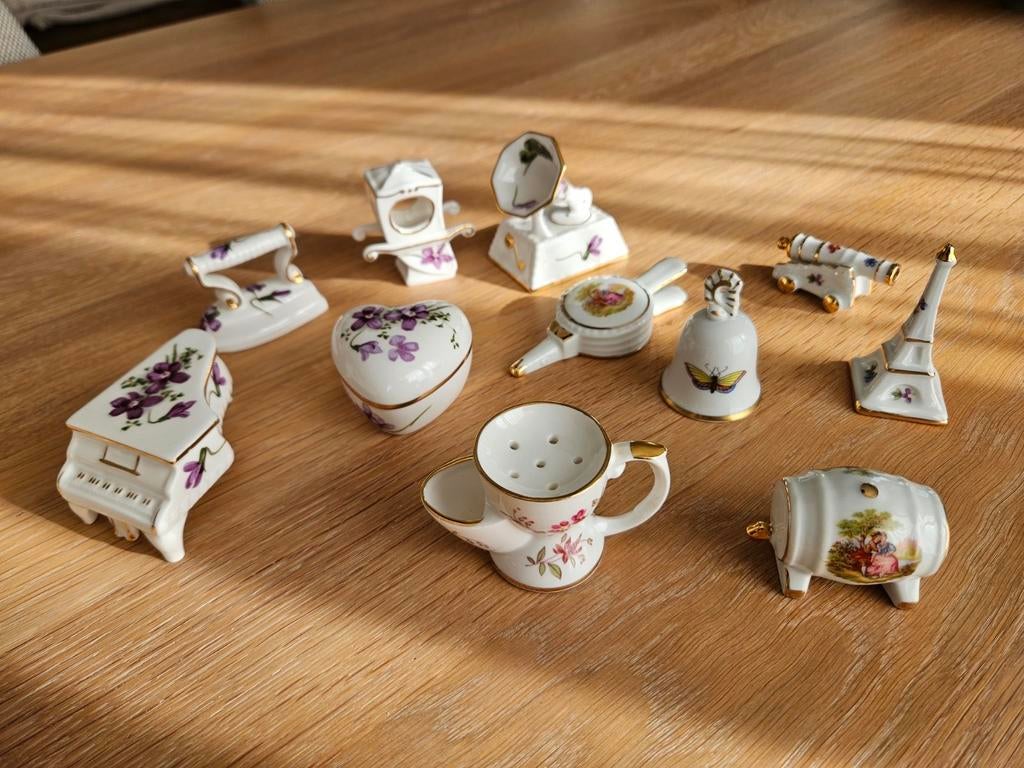Miniatuur porseleinen beeldjes voor letterbak - Hammersley, Antiek en Kunst, Antiek | Porselein, Ophalen of Verzenden