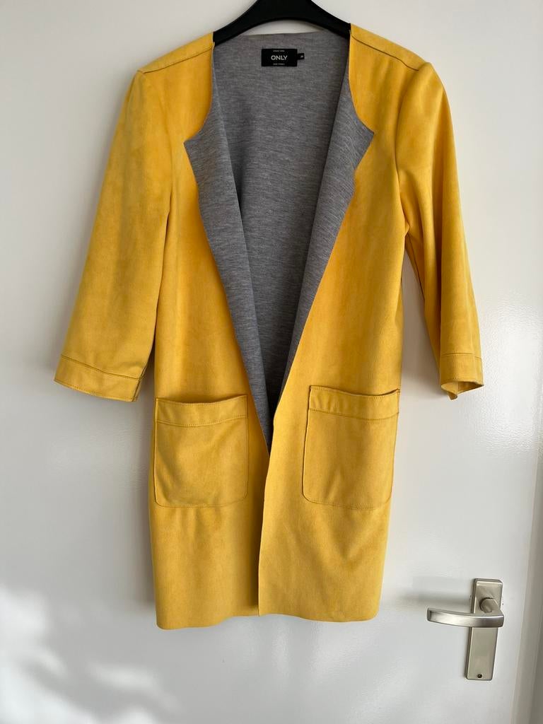 ONLY okergele suède look blazer / vest maat M, Maat 38/40 (M), Geel, Ophalen of Verzenden, Zo goed als nieuw