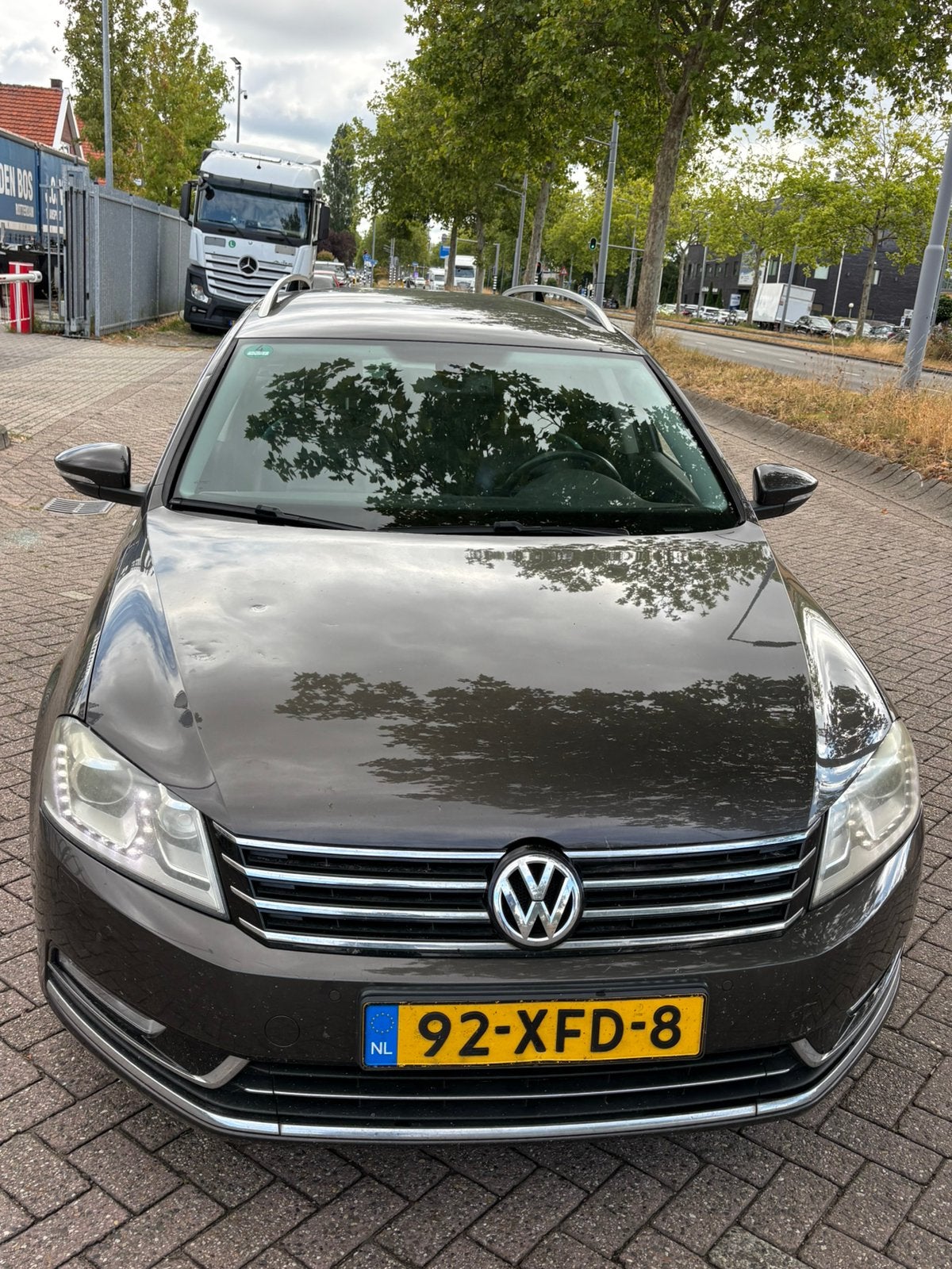 Volkswagen Passat 1.6 TDI 77KW Bluemotion Variant 2012 Bruin, Auto's, Volkswagen, Voorwielaandrijving, 4 cilinders, Bruin, 23 km/l