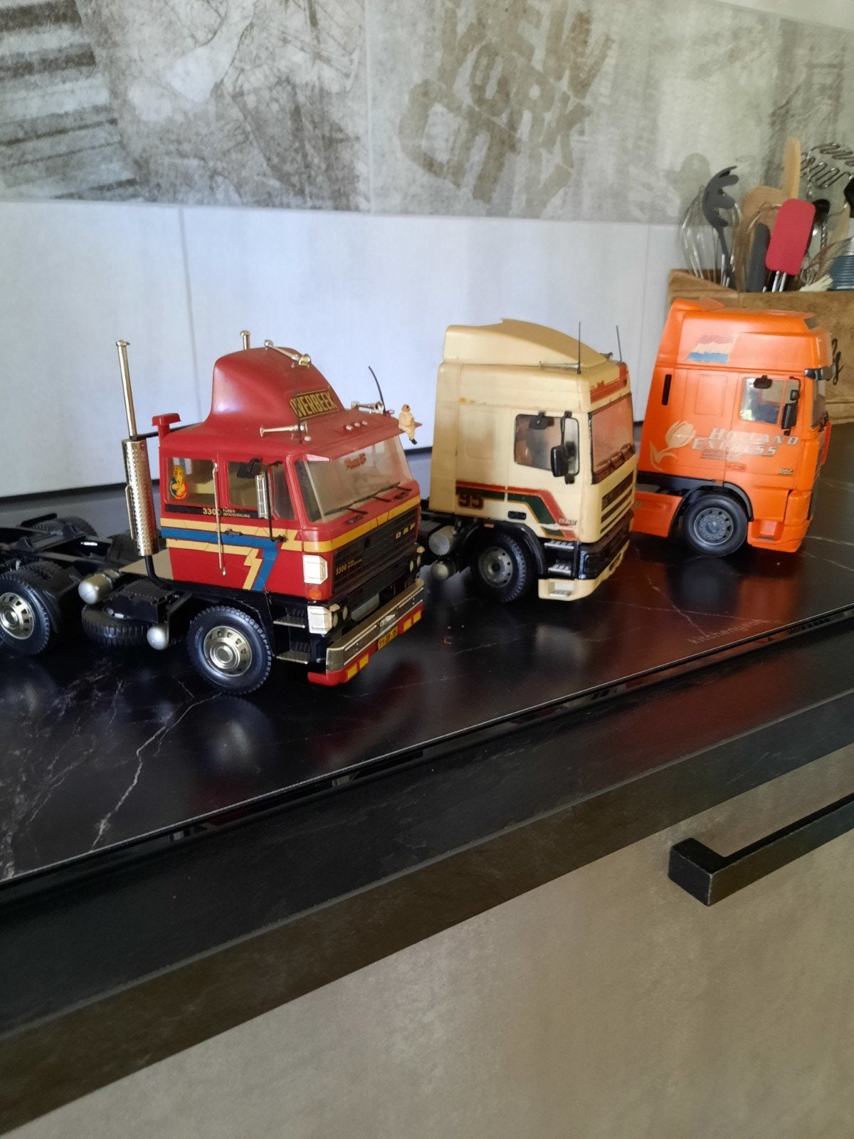 3 generaties Gebouwde daf trucks modellen 1:24, Gebruikt, Italeri, Groter dan 1:32, Ophalen of Verzenden