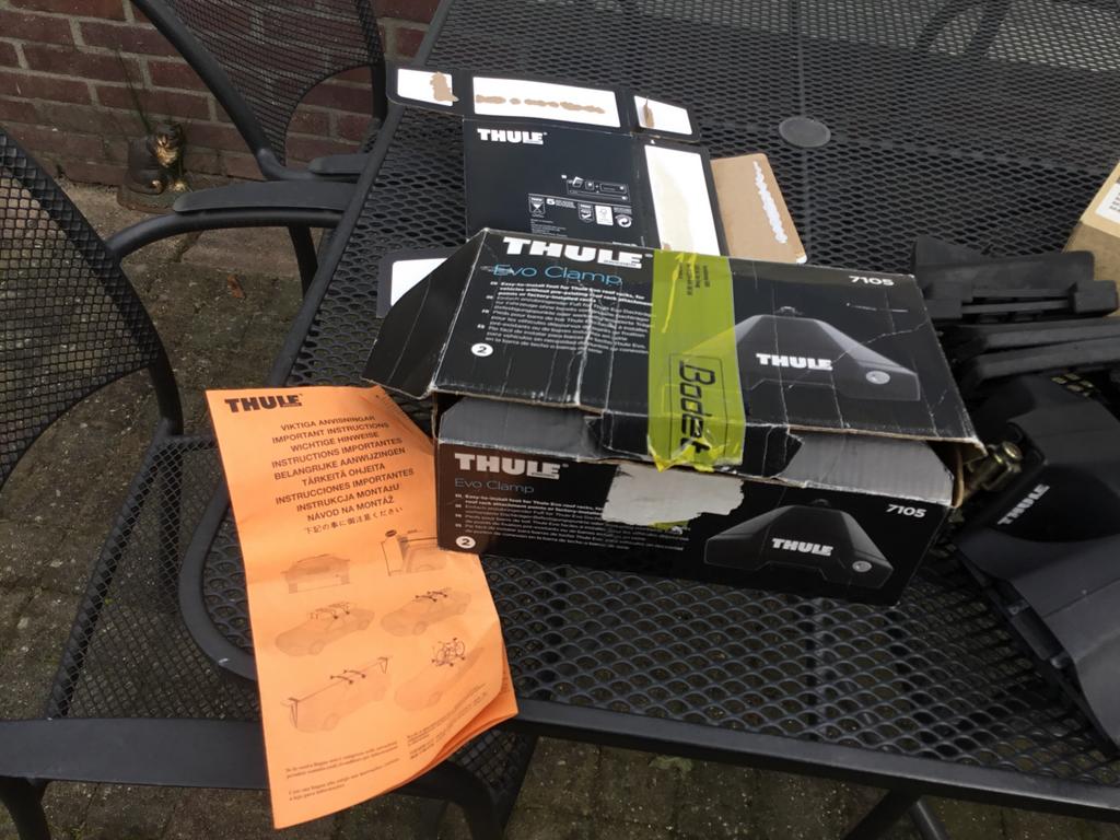 Te koop 4 Thule steunen voor dakdrager, Ophalen of Verzenden, Gebruikt