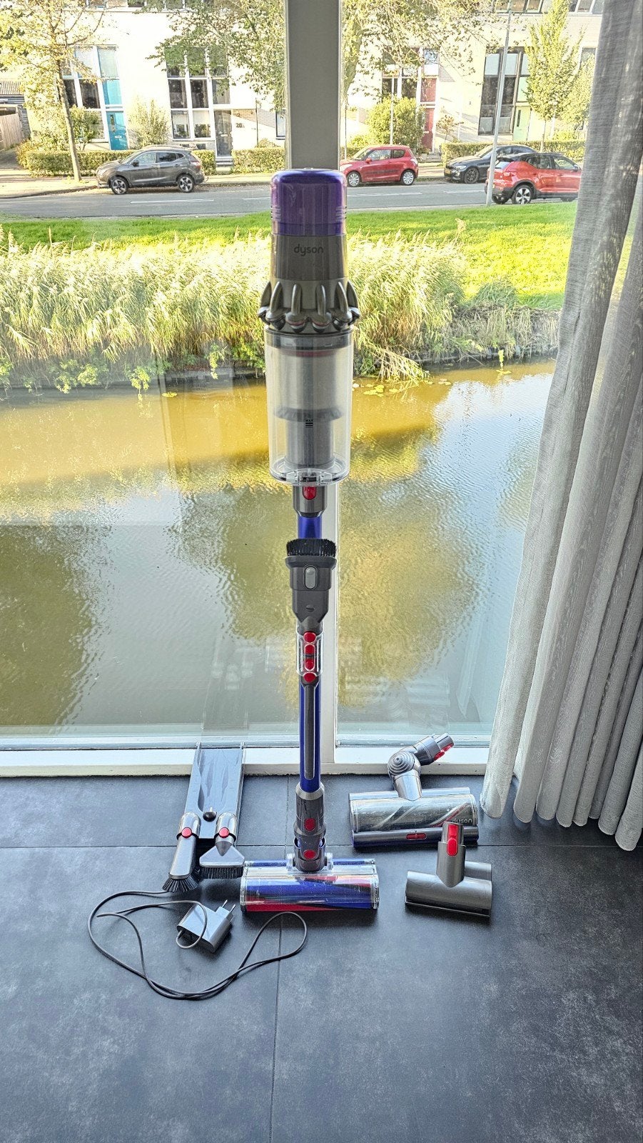 Dyson V11 Absolute Extra Pro Steelstofzuiger defect, Ophalen, Gebruikt, Reservoir, Steelstofzuiger