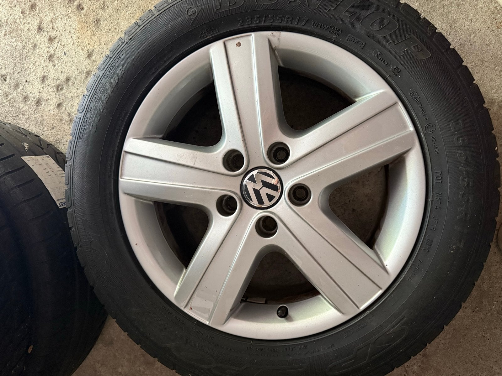 Zgan Dunlop 235/55R17 Sport - Extra Load | VW T5/California, Ophalen, Gebruikt, Banden en Velgen, 17 inch
