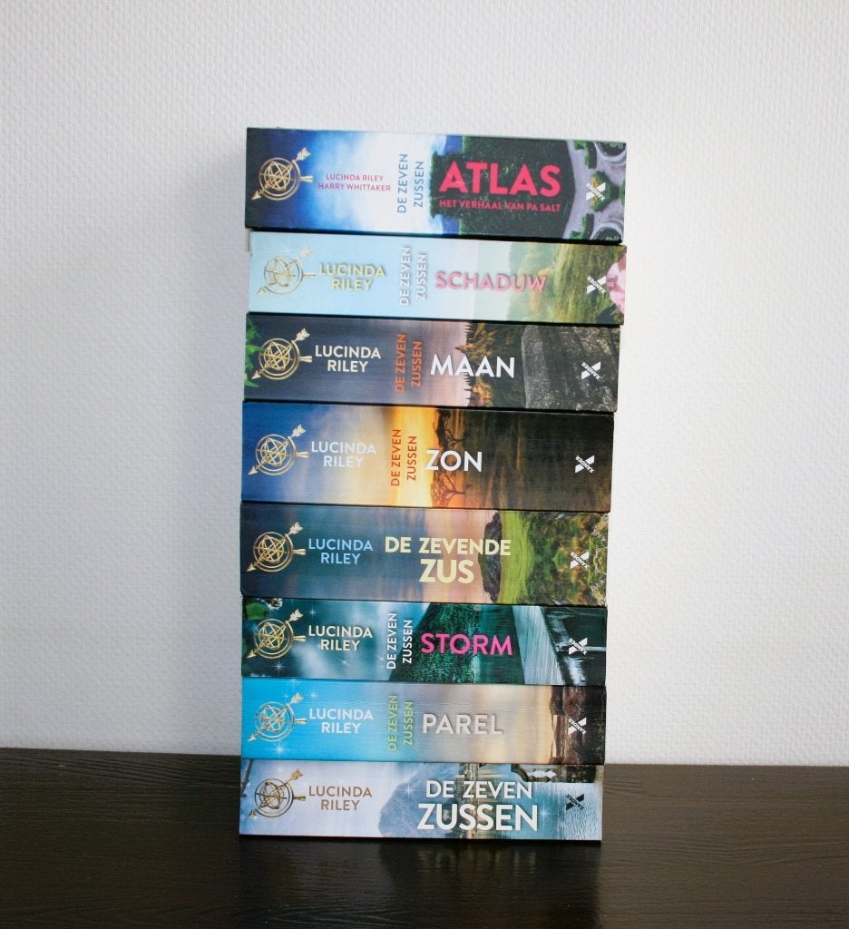 De Zeven Zussen serie - Lucinda Riley (8 boeken), Boeken, Ophalen of Verzenden, Zo goed als nieuw, Lucinda Riley