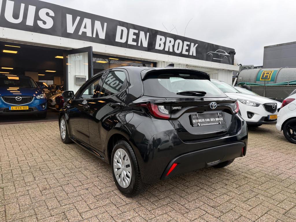 Toyota Yaris 1.5 Hybrid Active|Navi|Cruise|Carplay|Camera|AC, Gebruikt, 450 kg, Zwart, Bedrijf