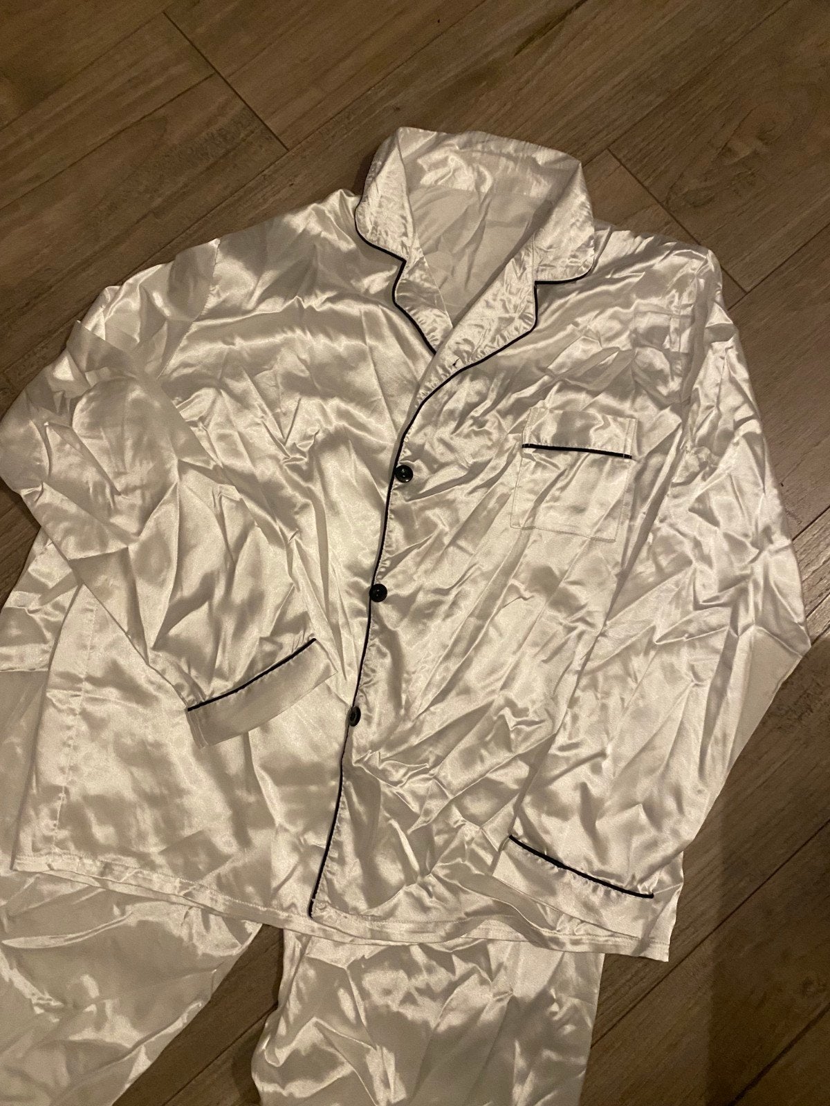Satijnen pyjama M/L - 1x gedragen, Kleding | Dames, Ophalen of Verzenden, Zo goed als nieuw, Maat 42/44 (L)