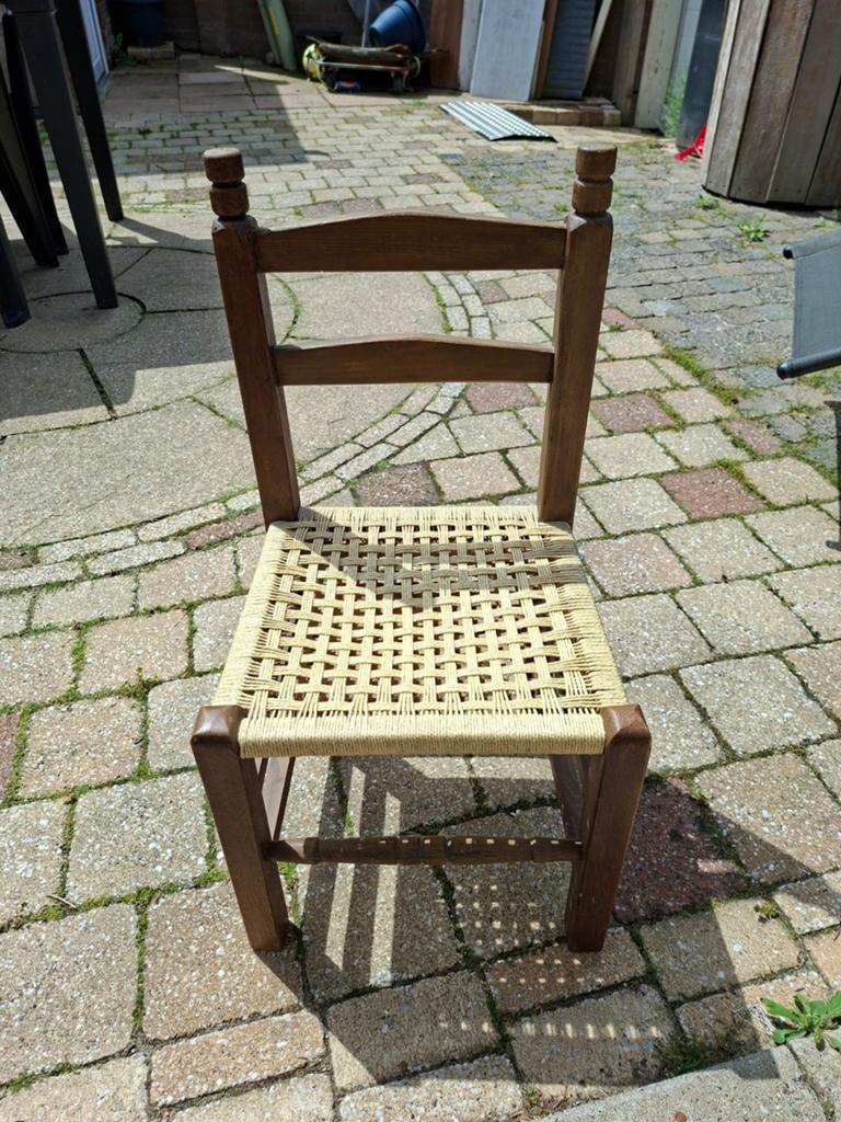 Houten kinderstoeltje, Ophalen