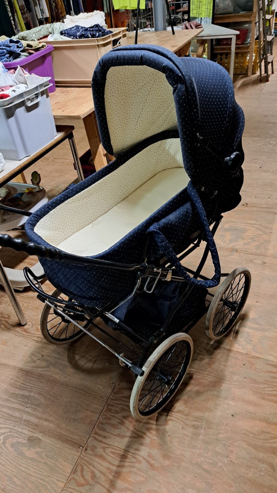 Teutonia Design Retro met Reiswieg en diversen., Ophalen, Gebruikt, Reisbedje