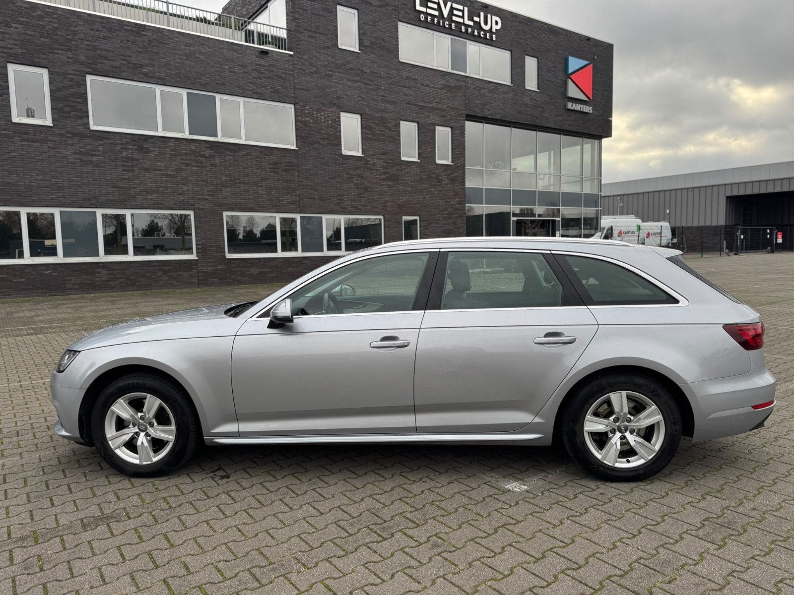 Foto 4 van Audi A4 1.4 Tfsi 150pk 2018 Grijs