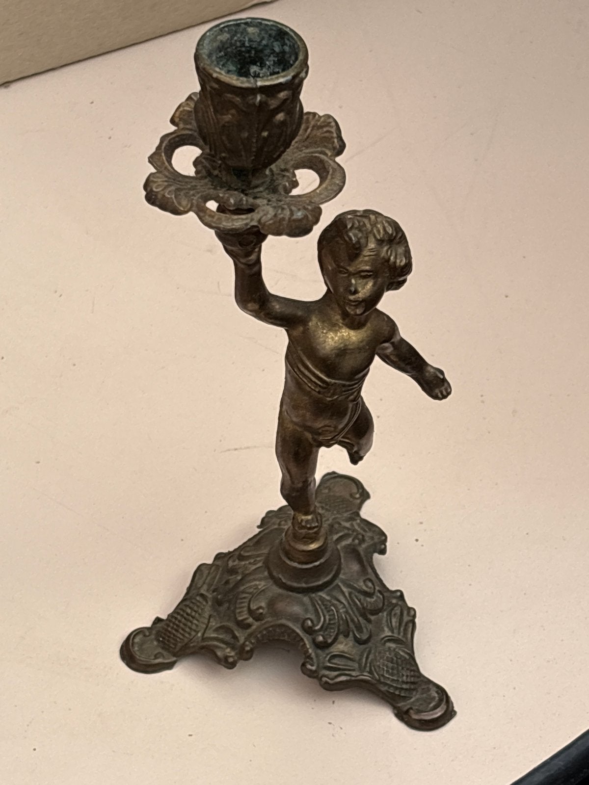 Antieke Bronzen Kandelaar met Engeltje, Ophalen of Verzenden, Koper of Brons