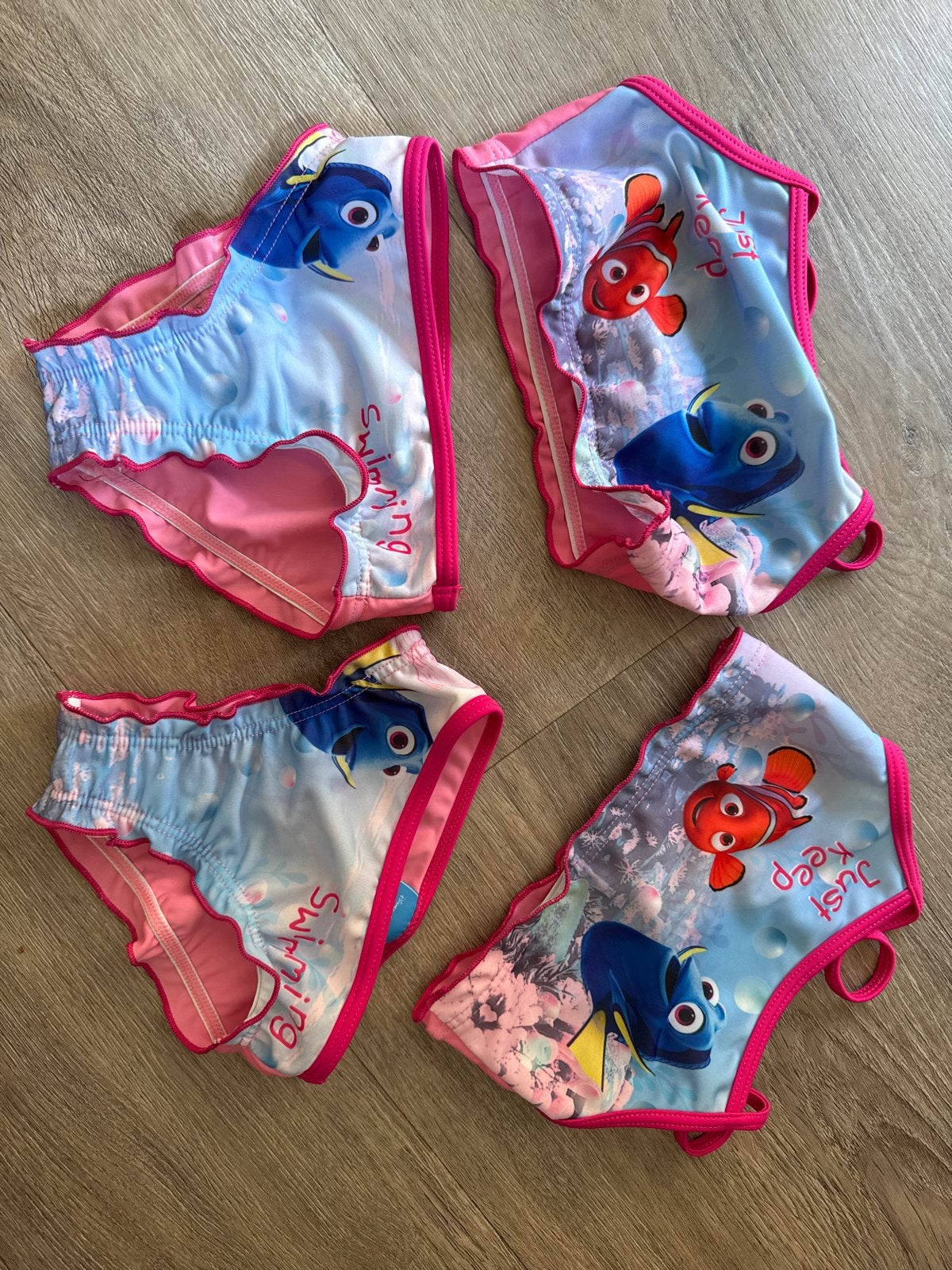 Finding Dory/Nemo bikinis maat 92/98, Ophalen of Verzenden, Nieuw, Meisje, Bikini