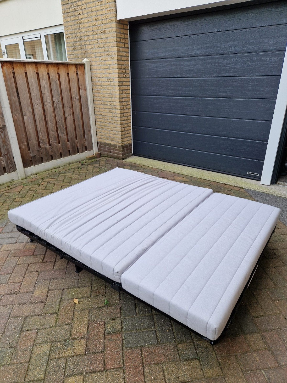 IKEA LYCKSELE LÖVÅS slaapbank - lichtgrijs, Ophalen, Zo goed als nieuw, Tweepersoons, 140 cm