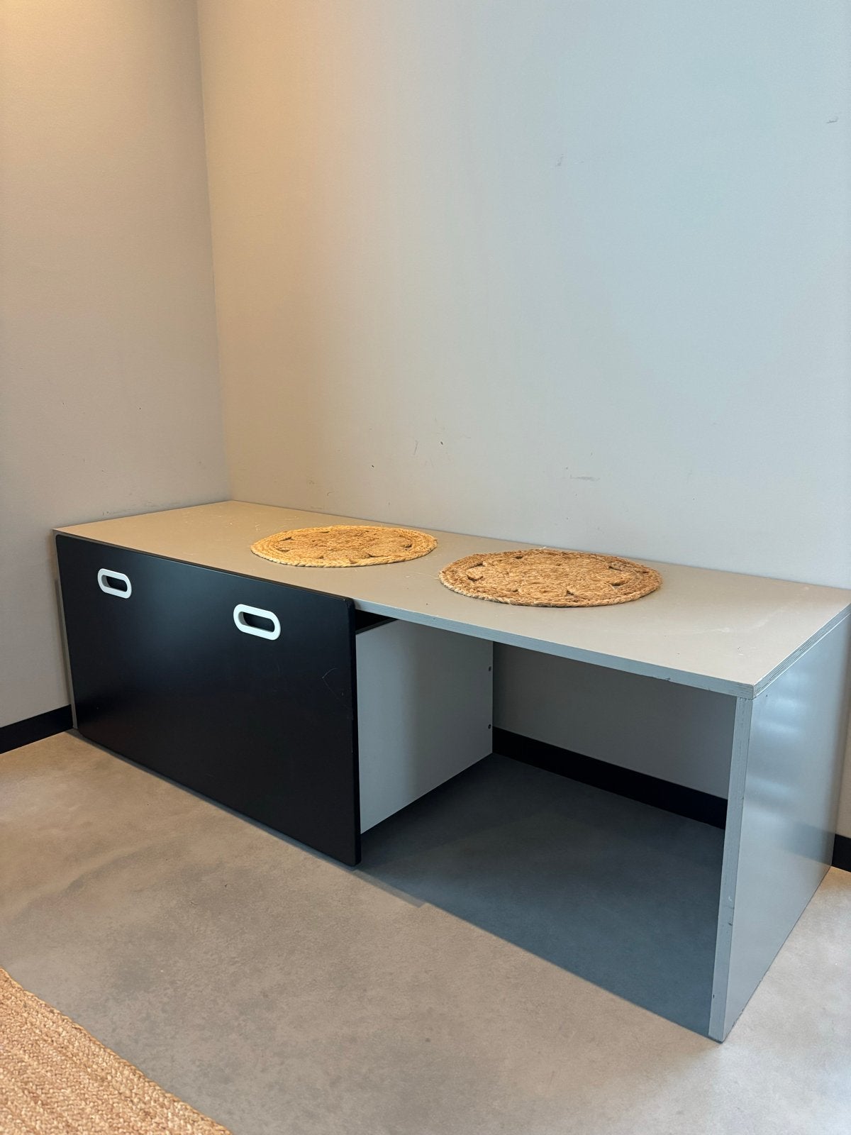 Kinderbureau met opbergruimte op wieltjes, Ophalen, Opbergruimte, Gebruikt, 51 cm