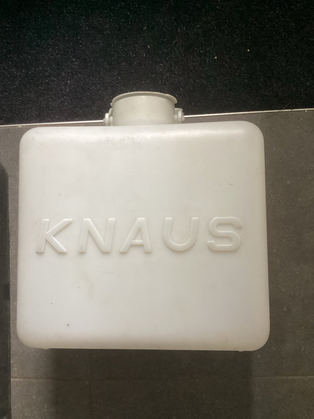 Knaus watertank voor caravan of camper, Ophalen, Gebruikt