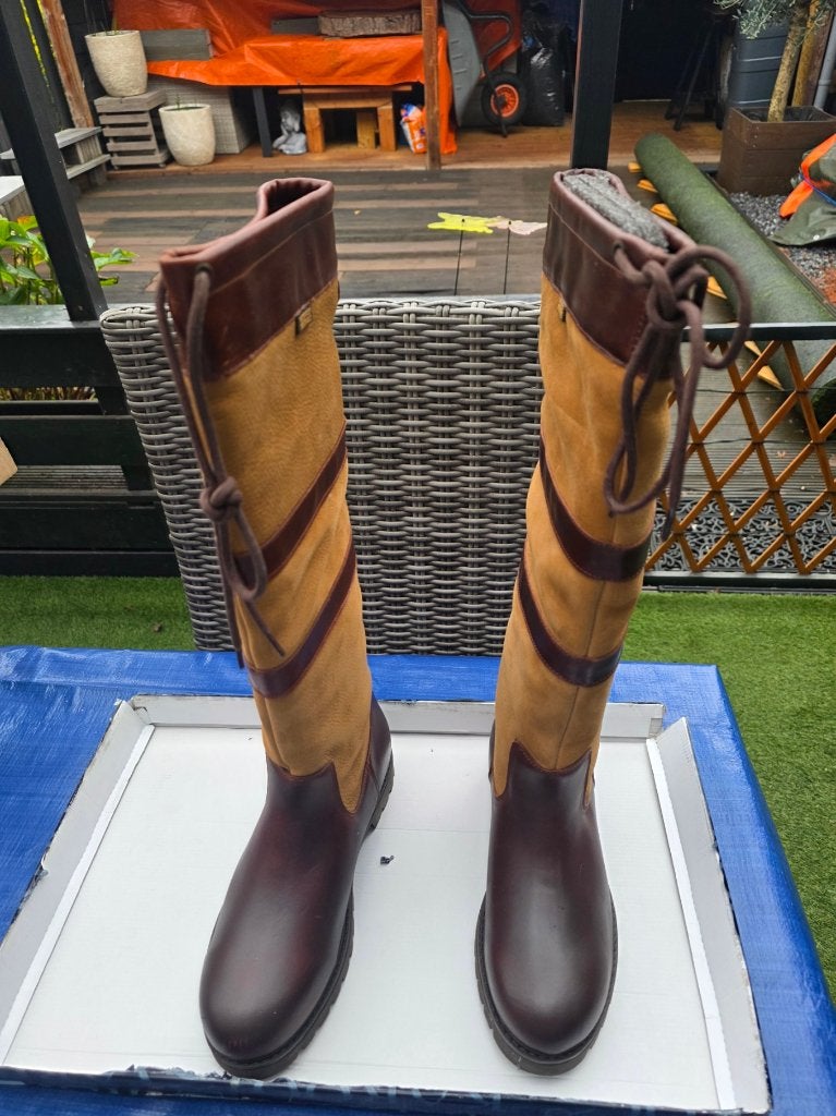 06. Outdoor laarzen, Hoge laarzen, Bruin, Nieuw, Ophalen of Verzenden