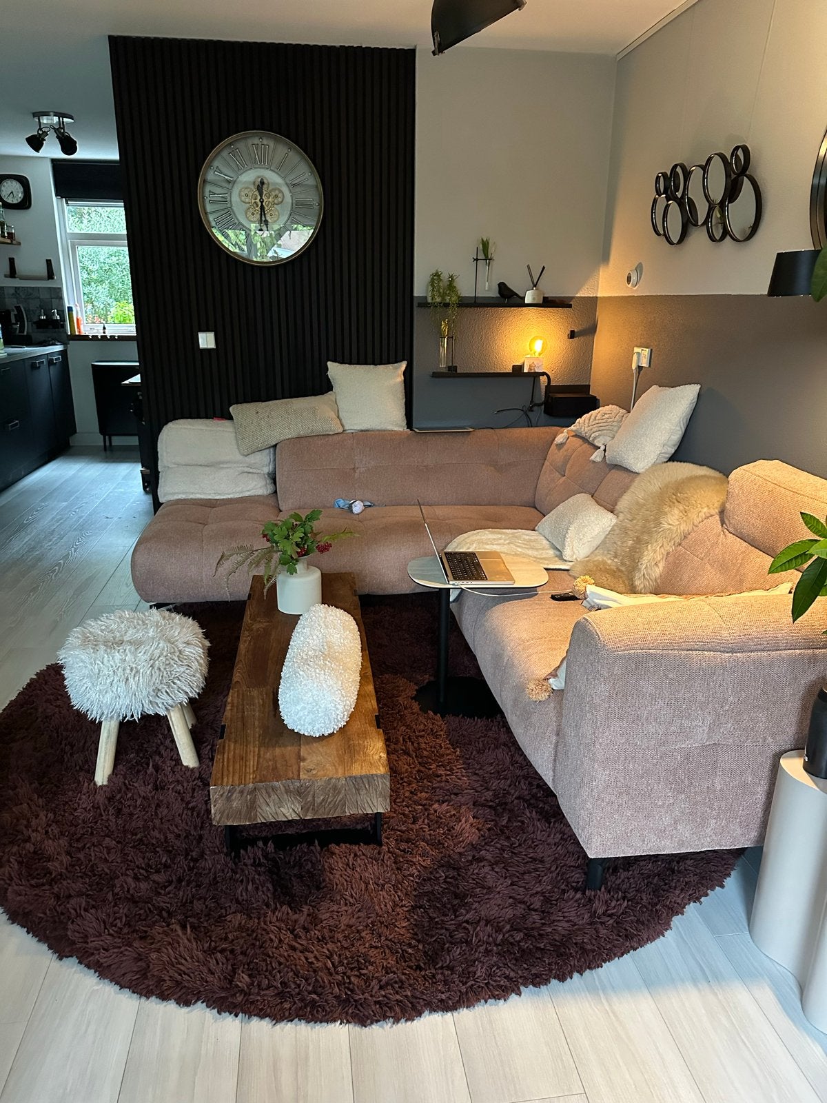Prachtig rond hoogpolig vloerkleed COCO maison 250 cm