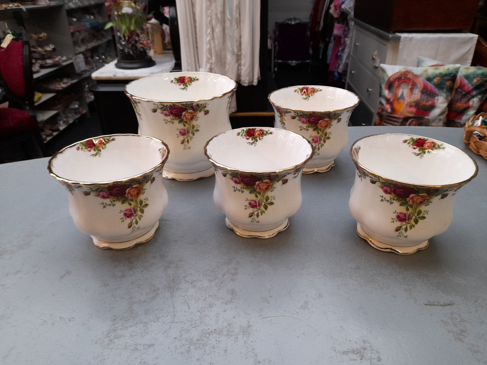 5 x royal albert old country rose bloempotten, Ophalen