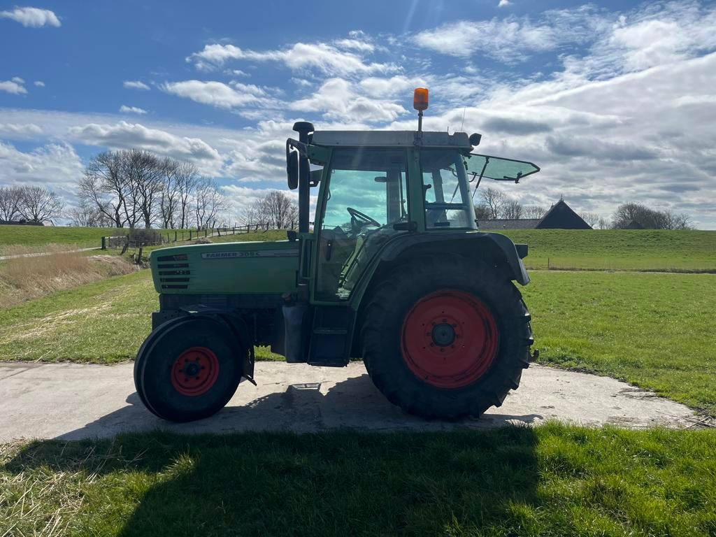 Fendt 308C / Airco / 40 km / Kenteken, Zakelijke goederen, Agrarisch | Tractoren, Gebruikt, Meer dan 10000, Ophalen of Verzenden