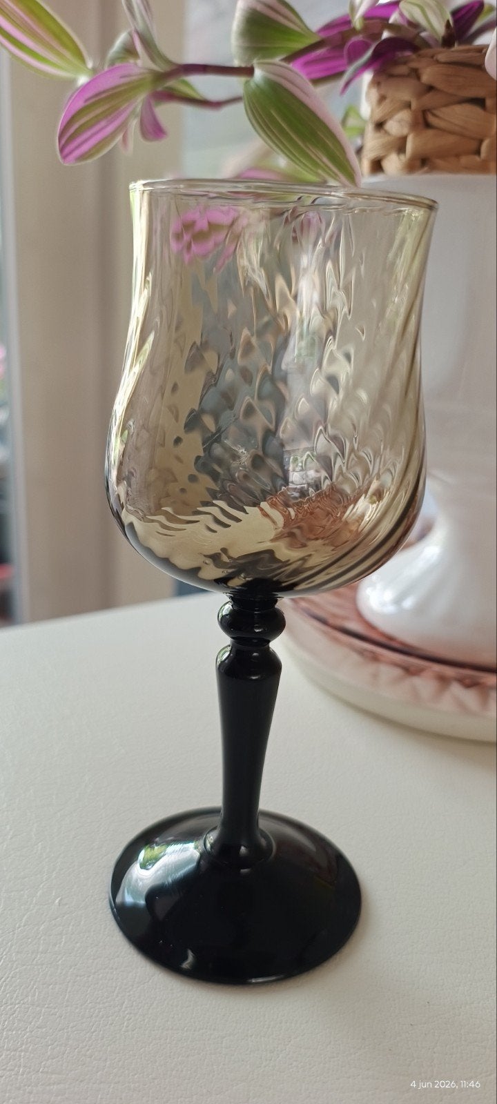 Luminarc Wijnglas - Vintage Design, Antiek en Kunst, Antiek | Glas en Kristal, Ophalen of Verzenden