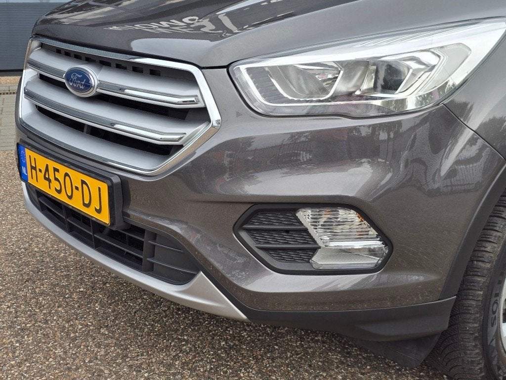 Foto 3 van Ford Kuga 1.5 EcoBoost Titanium D-Riem vervangen mooie auto