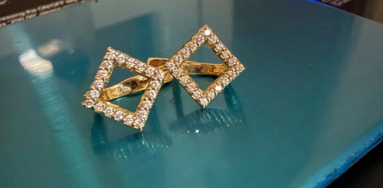 Gouden oorbellen 14 karaat 585, Sieraden, Tassen en Uiterlijk, Oorbellen, Zo goed als nieuw, Knopjes of Stekers, Goud, Goud