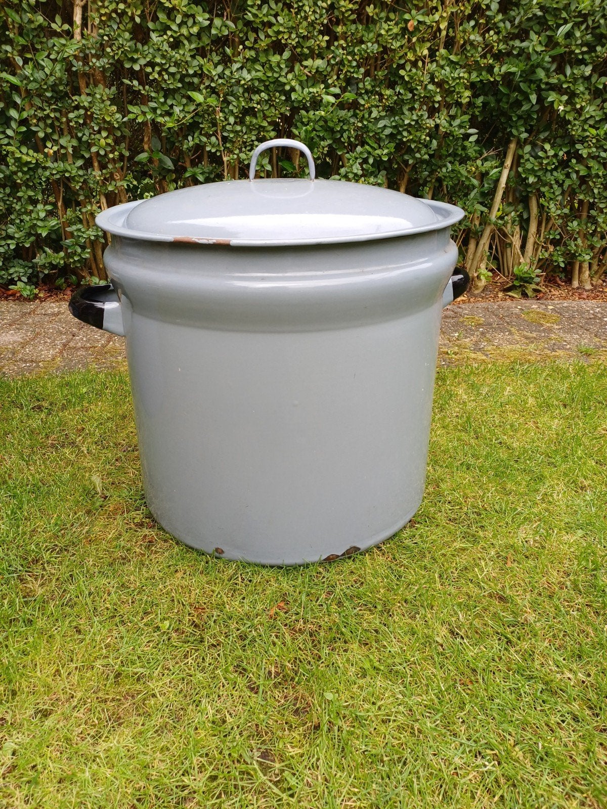 Geëmailleerde wasketel/grote pan / grote plantenbak, Tuin en Terras, Bloembakken en Plantenbakken, Ophalen, Rond