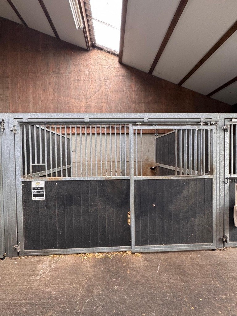 17 Voorwanden volledig opendraaibaar | Gebruikt, Dieren en Toebehoren, Stalling en Weidegang, Weidegang, 4 paarden of pony's of meer