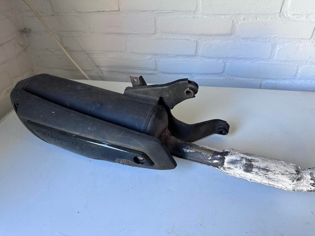 Peugeot kisbee 2021 e5 orginele uitlaat, Ophalen, Zo goed als nieuw, Uitlaat, Peugeot