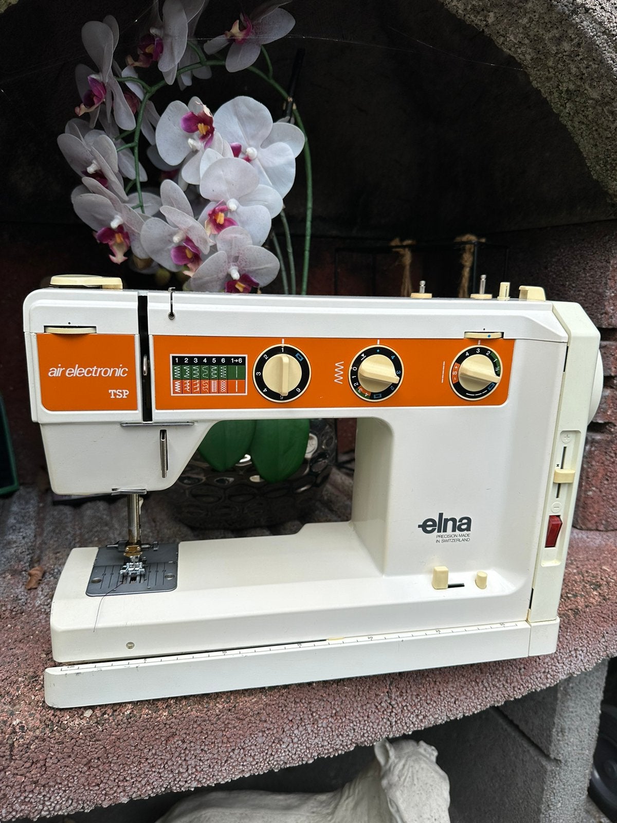Elna air naaimachine, Ophalen of Verzenden, Zo goed als nieuw, Naaimachine, Overige merken