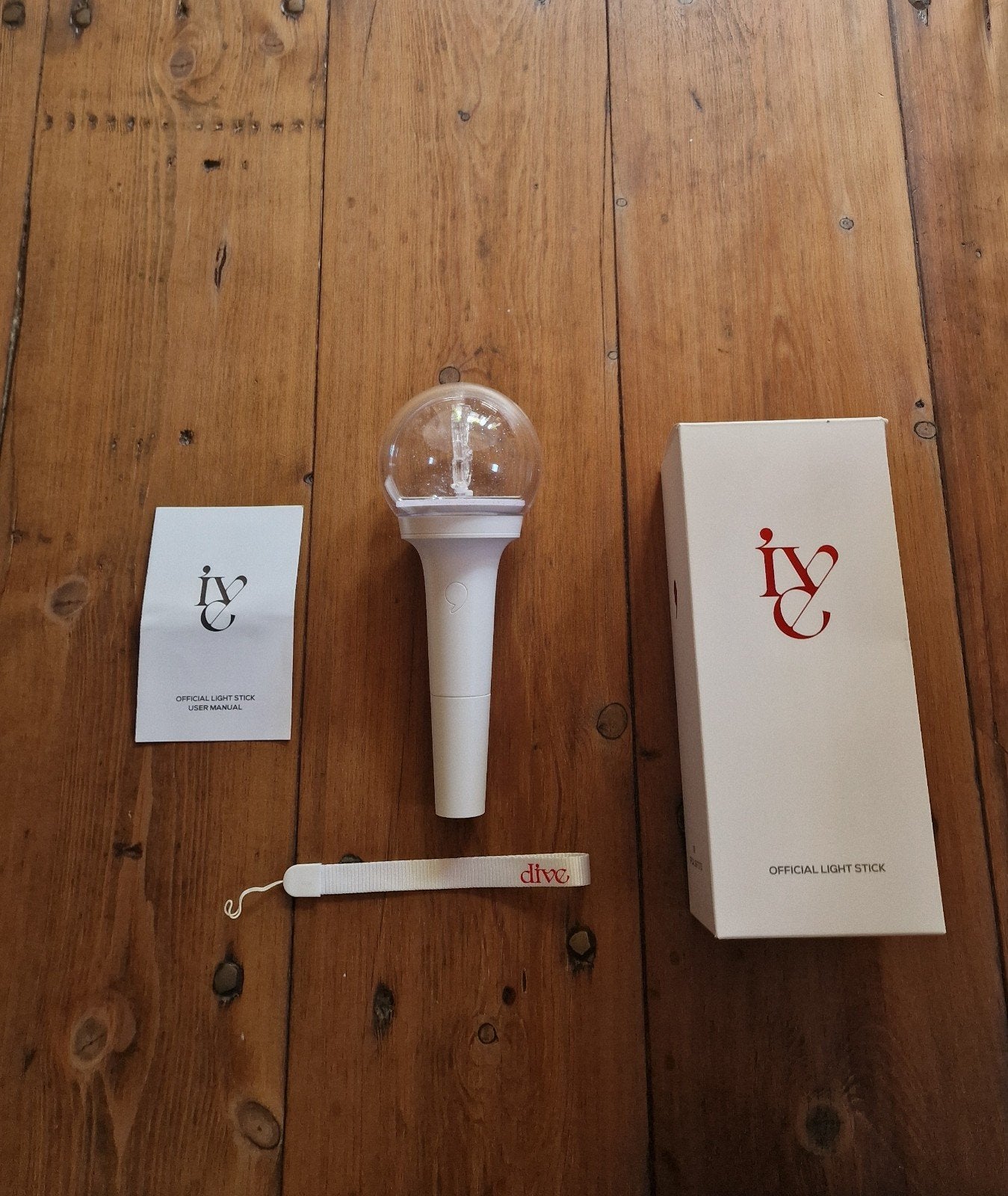 K-POP IVE Official Lightstick – Zo goed als nieuw, Ophalen of Verzenden, Zo goed als nieuw