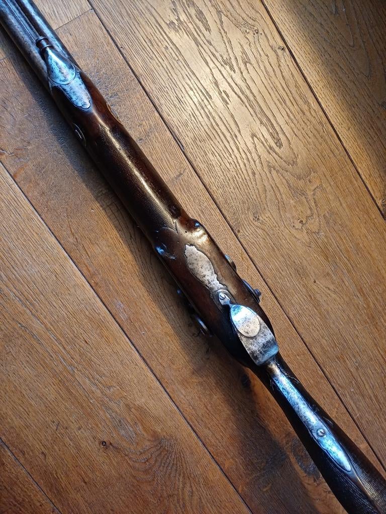 Antiek  geweer, Ophalen