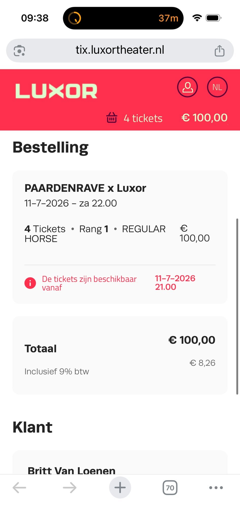 Paardenrave Luxor Theater, Drie personen of meer
