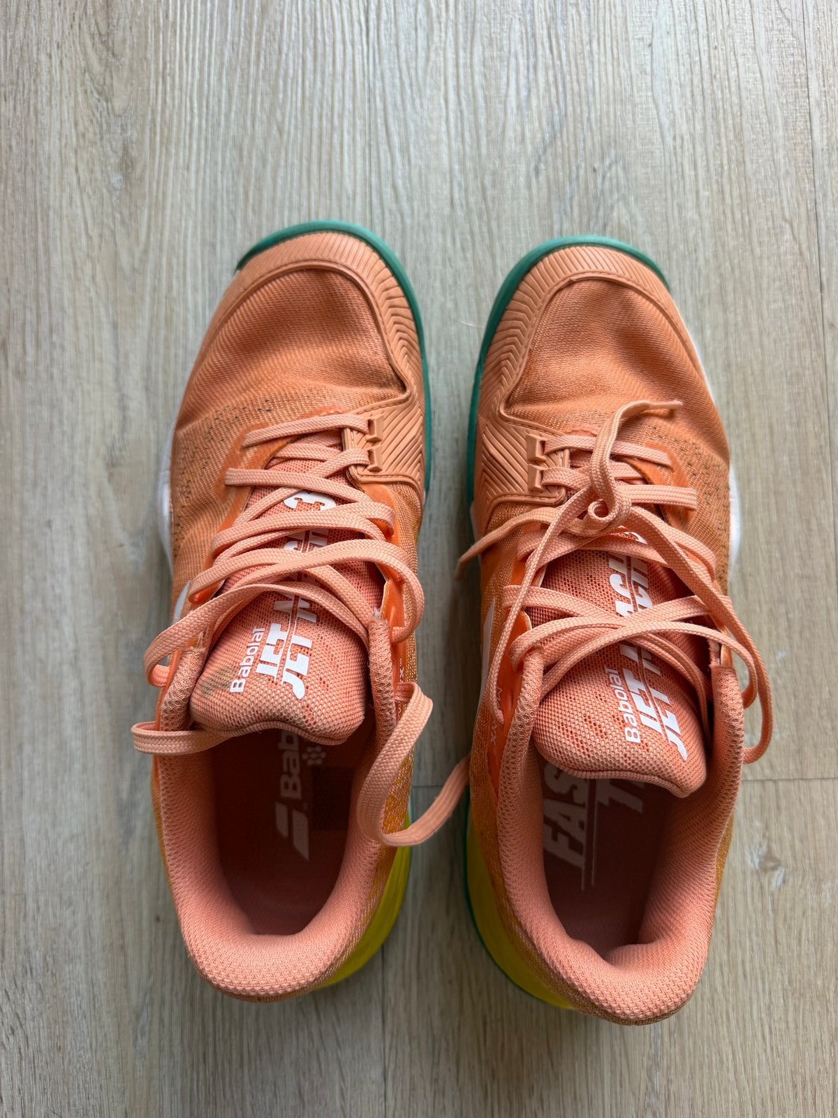 Babolat Jet Mach 3 All Court Dames Tennisschoenen, Kleding | Dames, Ophalen of Verzenden, Gedragen, Oranje, Sportschoenen
