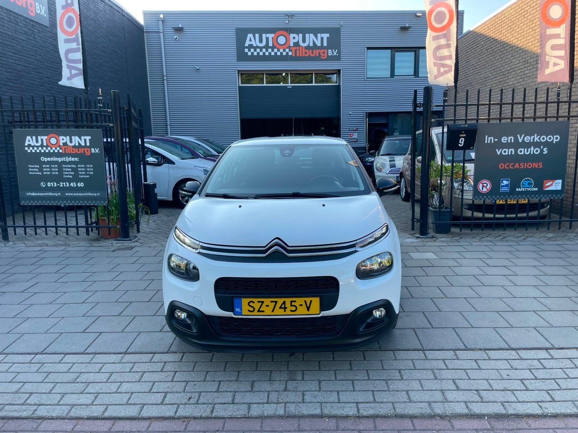 Citroen C3 1.2 PureTech Feel 105g 2e Eigenaar! Airco NAP APK, Auto's, Voorwielaandrijving, 450 kg, Euro 6, 82 pk