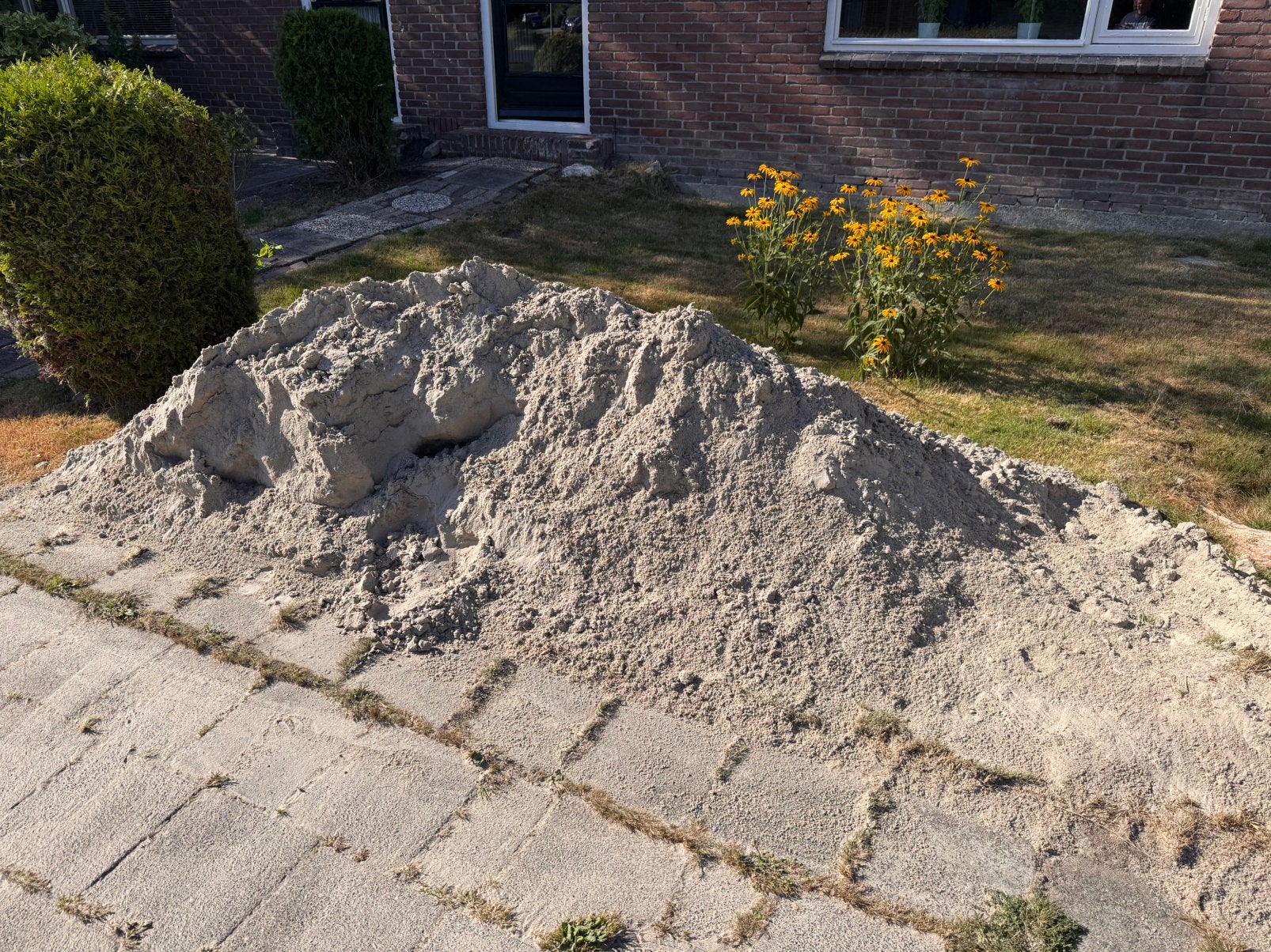 Gratis zand ongveer 1 kuub, Ophalen, Zo goed als nieuw, Ophoogzand