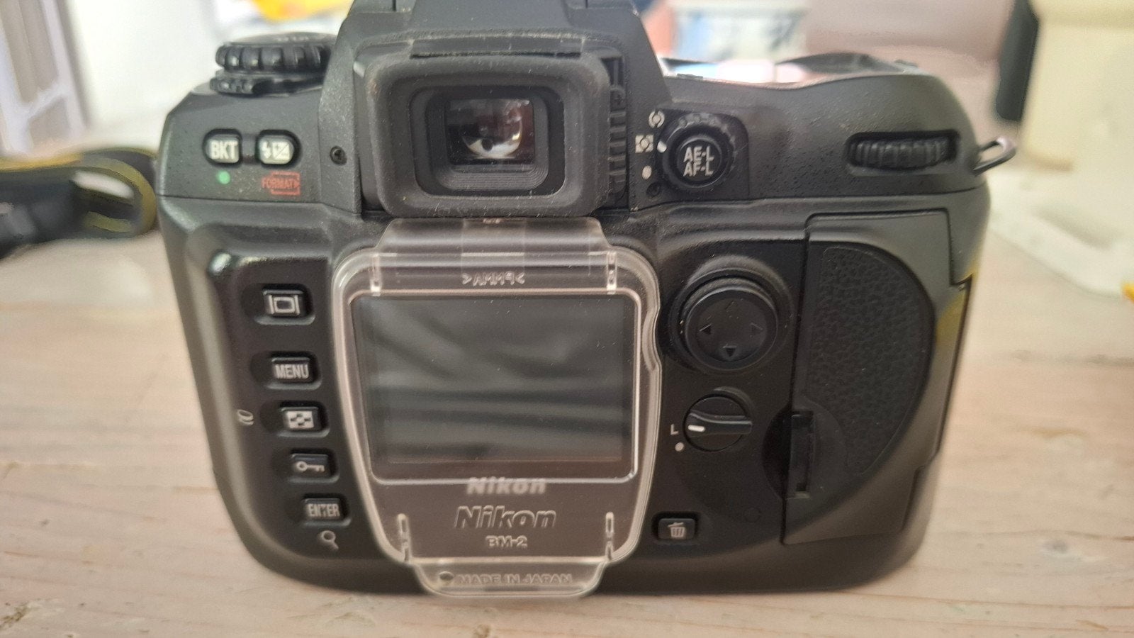 Nikon D100 Spiegelreflexcamera met MB-D100 batterijgrip, Ingebouwde flitser, Gebruikt, Spiegelreflex, Ophalen of Verzenden