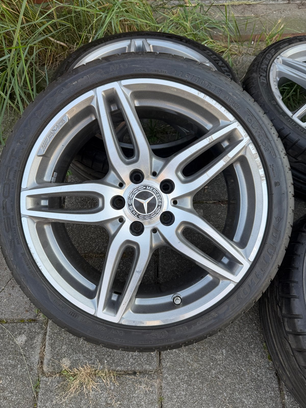 Mercedes AMG Velgen met Dunlop Zomerbanden 225/40R18, Ophalen, 18 inch, Gebruikt, Banden en Velgen