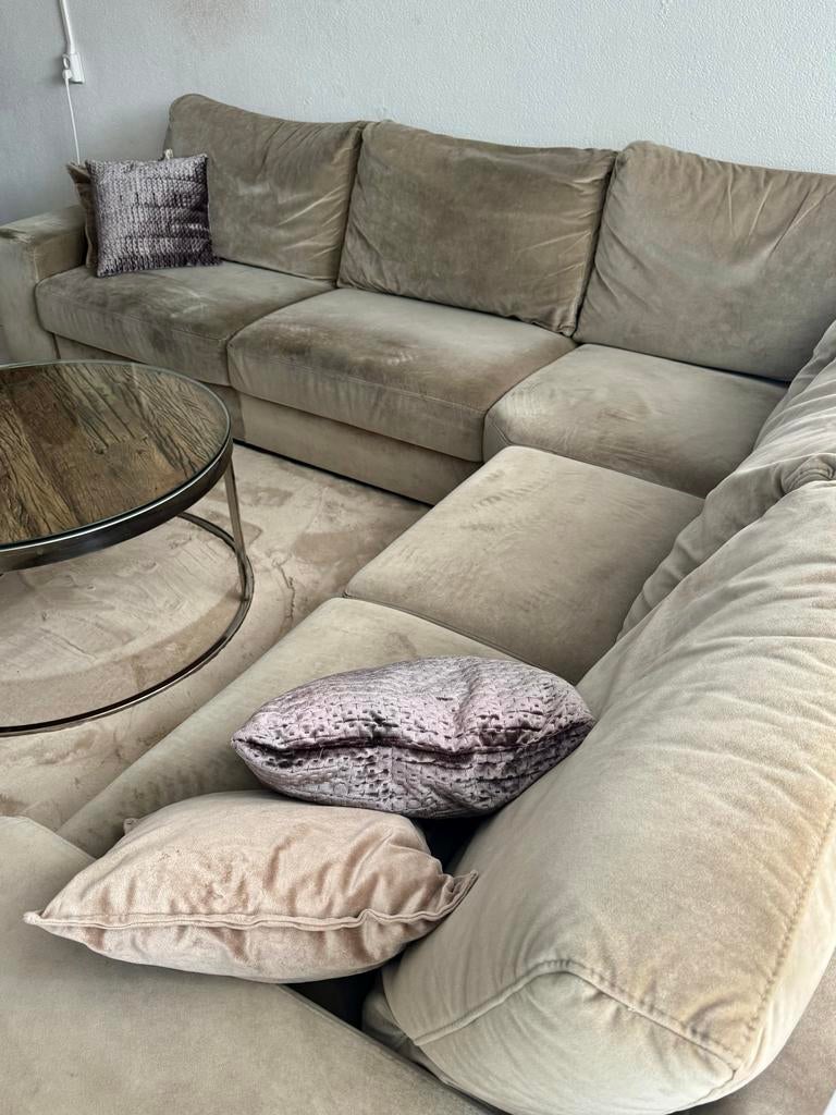 Luxe Hoekbank 270x320 met zilveren poten - Goede staat, 250 tot 300 cm, Hoekbank, Ophalen of Verzenden, Zo goed als nieuw
