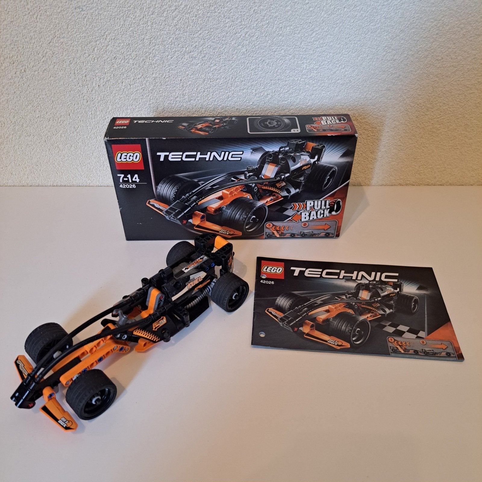 Foto 2 van Lego Technic 42026 Zwarte Racewagen.
42026 Zwarte Racewagen