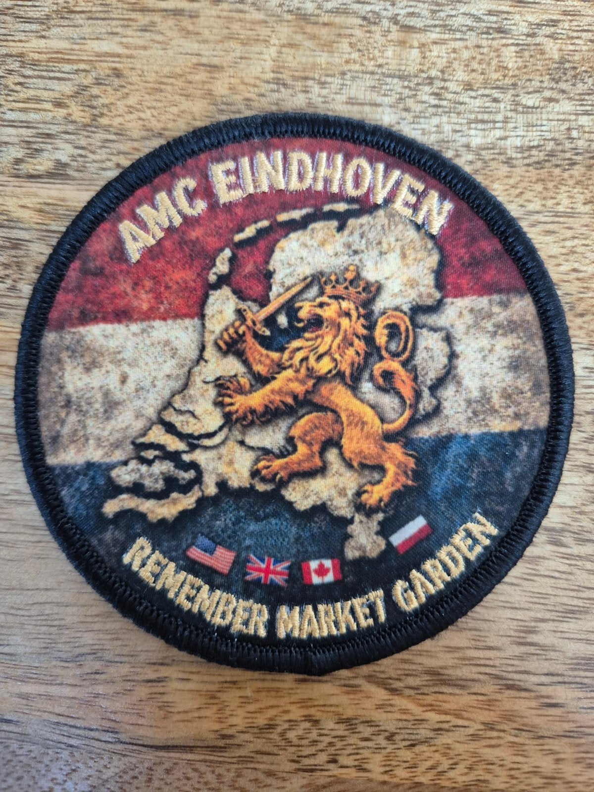 AMC Eindhoven - Remember Market Garden, Ophalen of Verzenden, Luchtmacht, Nederland, Embleem of Badge