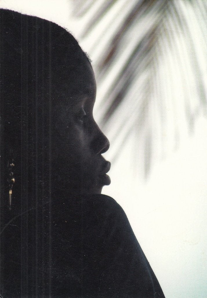 Ansichtkaart - The Gambia - Kind onder Palmboom, Verzenden, 1980 tot heden, Ongelopen, Cultuur en Media