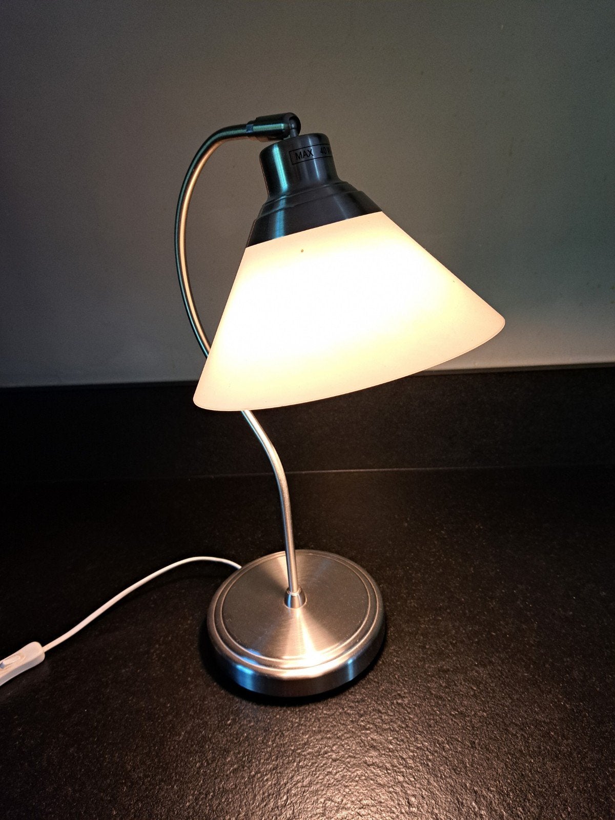 Tafel/schemerlamp, Ophalen, Zo goed als nieuw, Minder dan 50 cm