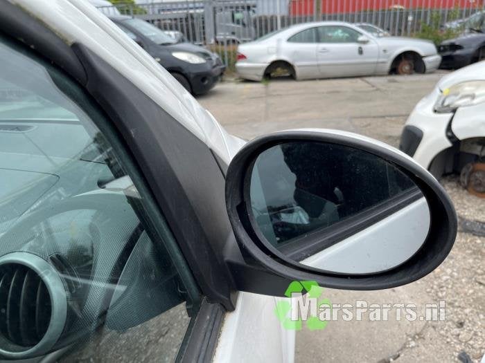 Buitenspiegel rechts van een Peugeot 107, Gebruikt, -, -, Ophalen of Verzenden