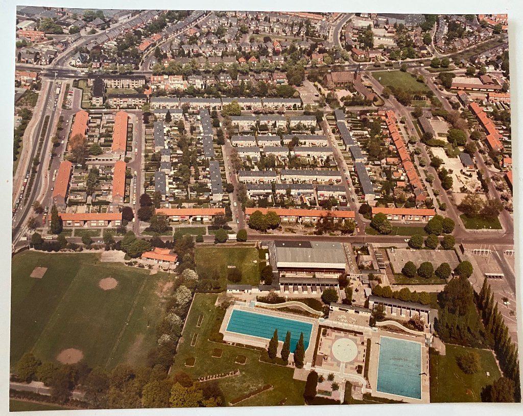 KLM luchtfoto Enschede Varvik/Diekman zwembad, 1960 tot 1980, Foto, Ophalen of Verzenden, Zo goed als nieuw