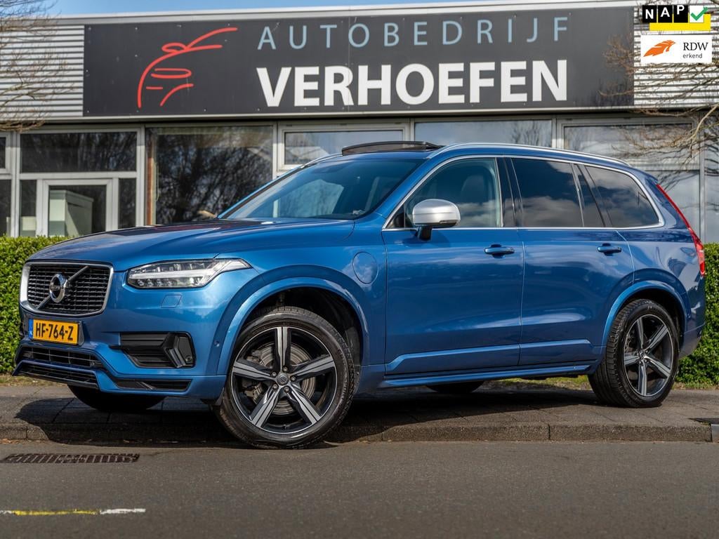 Volvo XC90 2.0 T8 Twin Engine AWD R-Design - 7 PERS - PANORA, Gebruikt, 1969 cc, 7 stoelen, Verwarming stoelen achter