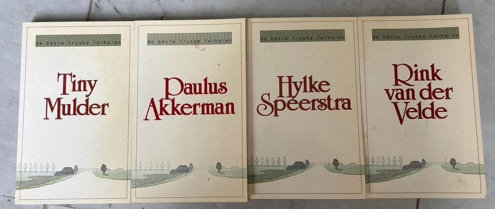 Friese boeken: De Bêste Fryske Ferhalen (4 delen), Ophalen of Verzenden, Gelezen, Nederland