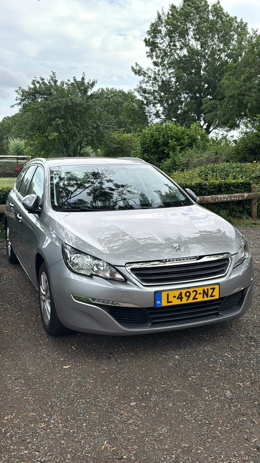 Peugeot 308 1.2 E-thp 130pk 2016 distributie vervangen!, Voorwielaandrijving, Dealer onderhouden, Zwart, 1199 cc