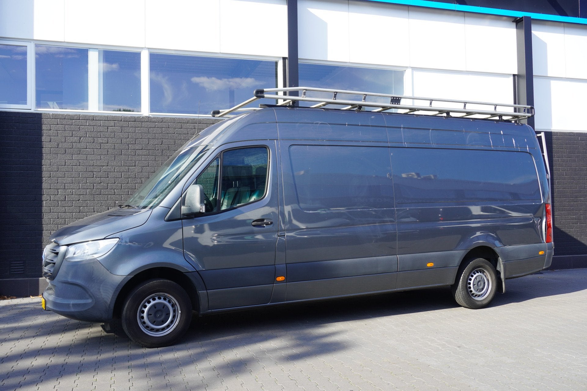 Mercedes-Benz Sprinter 316 2.2 CDI L4H2 Automaat EURO 6 - Ai, Achterwielaandrijving, Gebruikt, Zwart, 4 cilinders