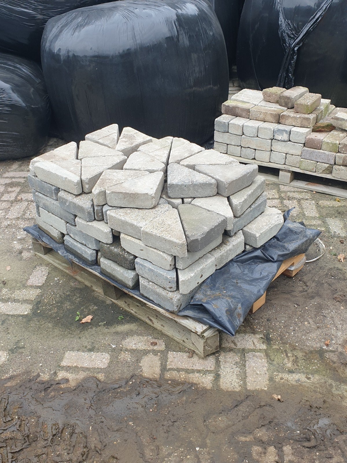 pallet bisschopsmutsen, Ophalen, Gebruikt, Overige typen, 5 tot 10 m²
